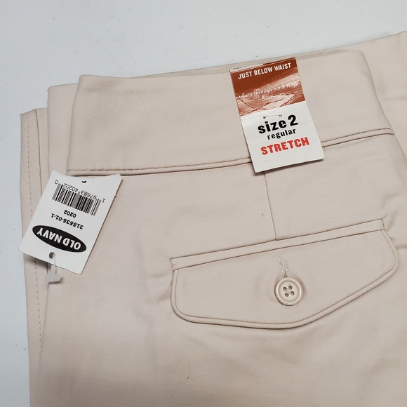 Old Navy new women's Khaki - Picture 2 of 3